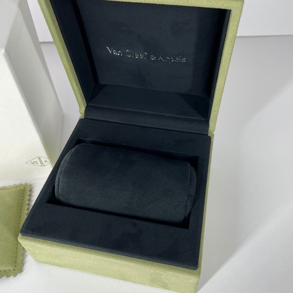 Van Cleef & Arpels Green Suede Jewelry Watch Bangle Bracelet Case Box Set - Picture 3 of 12